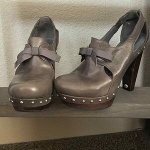 UGG Metallic Gray Heels with Bow Detail